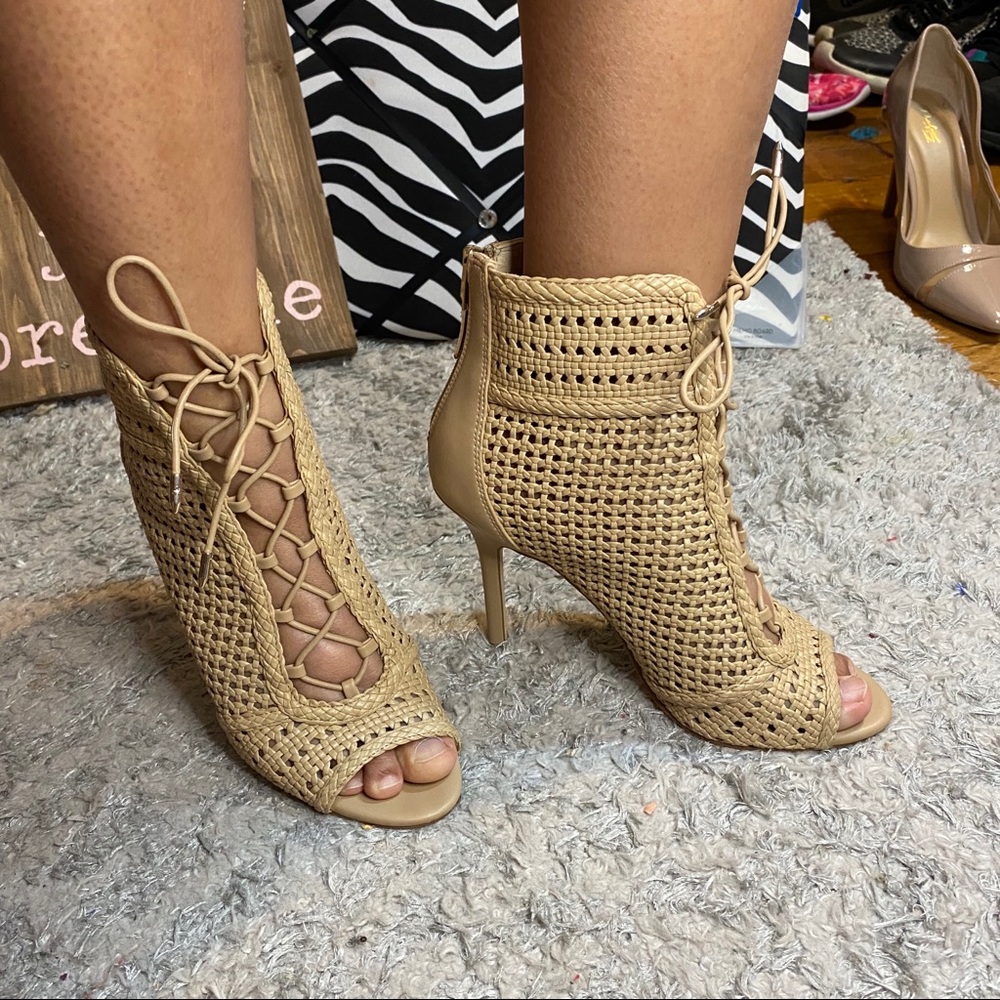 Sam Edelman Womens High Heel Lace Up Booties - 7.5